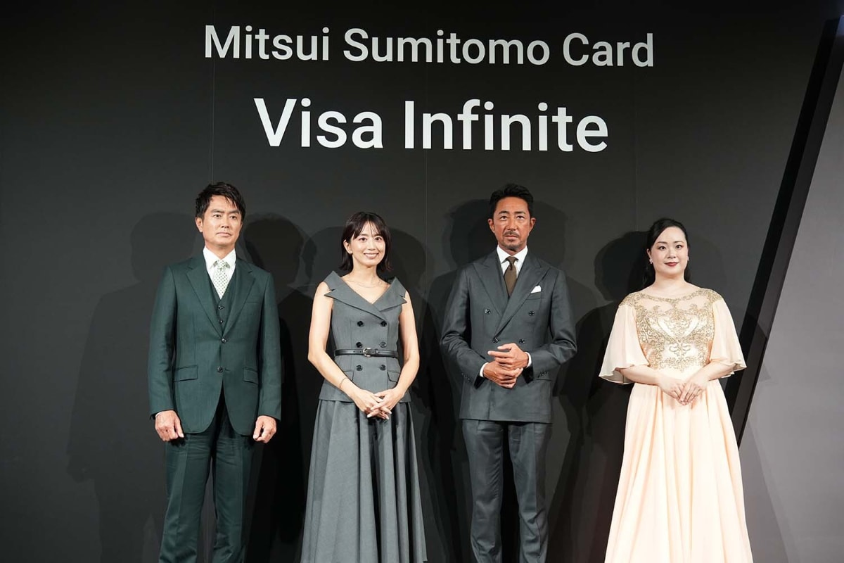 左から石黒賢氏、東原亜希氏、干場義雅氏、桑原志織氏