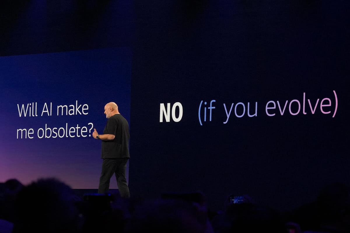 進化し続ける限り時代遅れにはならない、とメッセージング