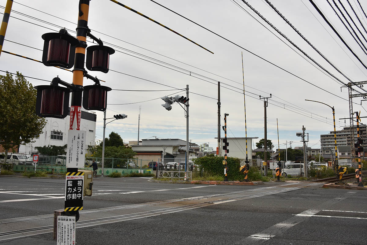 LRT化を阻んだ国道6号線と踏切
