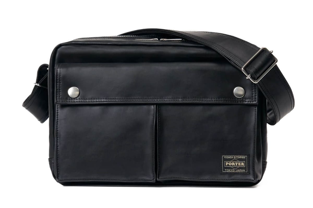 FREE STYLE SLING BAG W zip