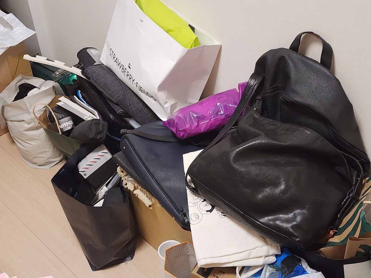 モノが多いと集中力や判断力が落ち、片付けのハードルがさらに上がります