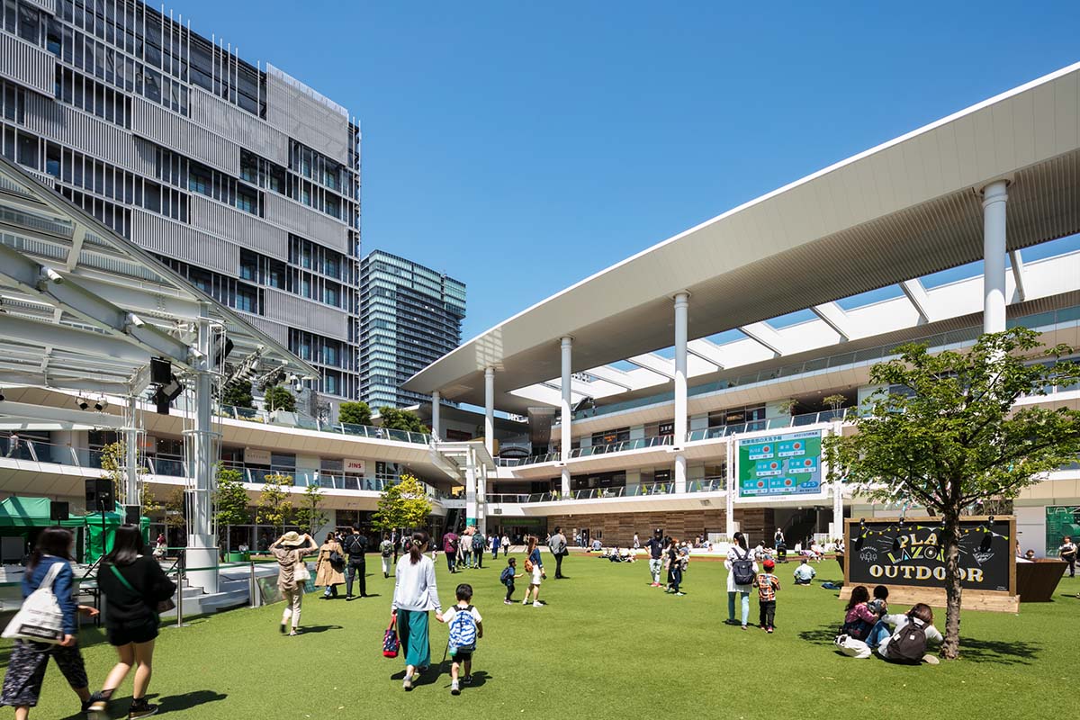 ラゾーナ川崎プラザ外観