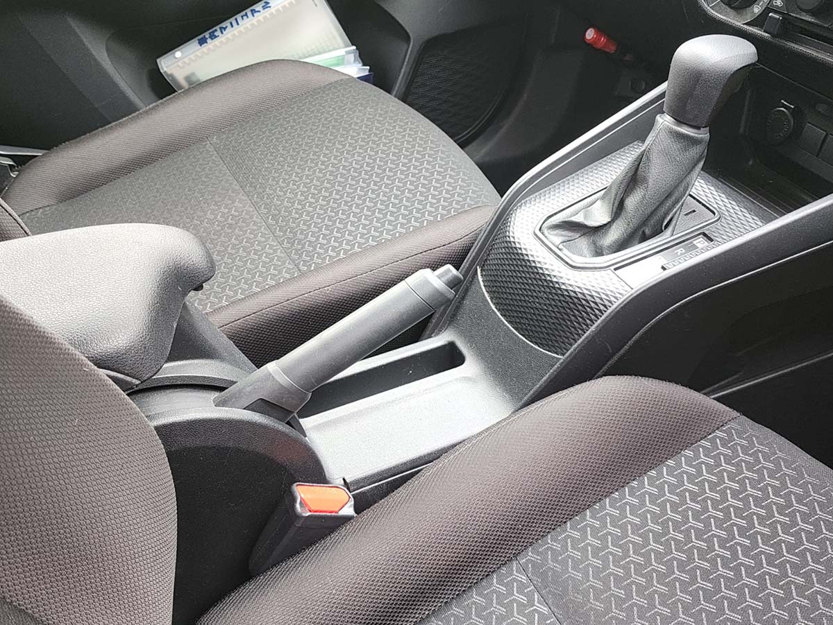 サイドブレーキが教習車でよく乗っていたのと同じタイプで使いやすかった