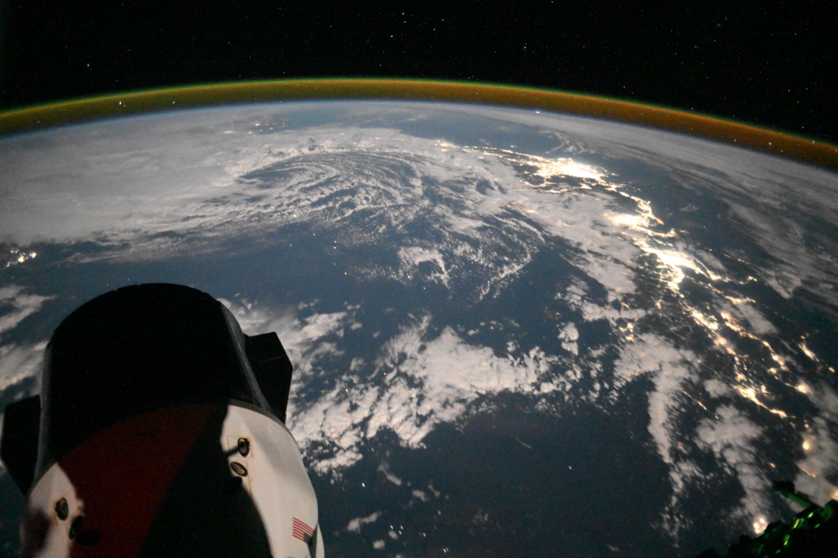 国際宇宙ステーションに滞在中の油井亀美也宇宙飛行士が撮影した日本列島の夜景(クレジット:JAXA/NASA)