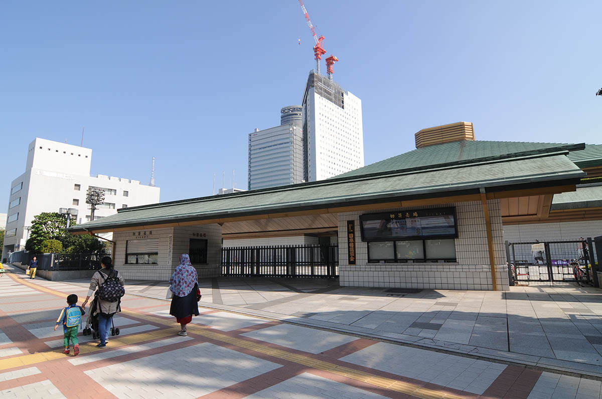 大相撲の聖地として好角家に親しまれる国技館