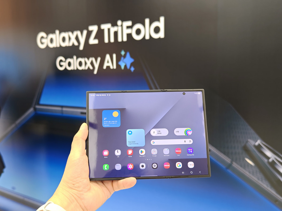 タッチ＆トライで実機に触れて感動