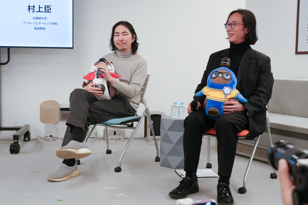 左がTHE GUILD代表/note CXOの深津貴之氏、右が武蔵野大学アントレプレナーシップ学科客員教員 村上臣氏