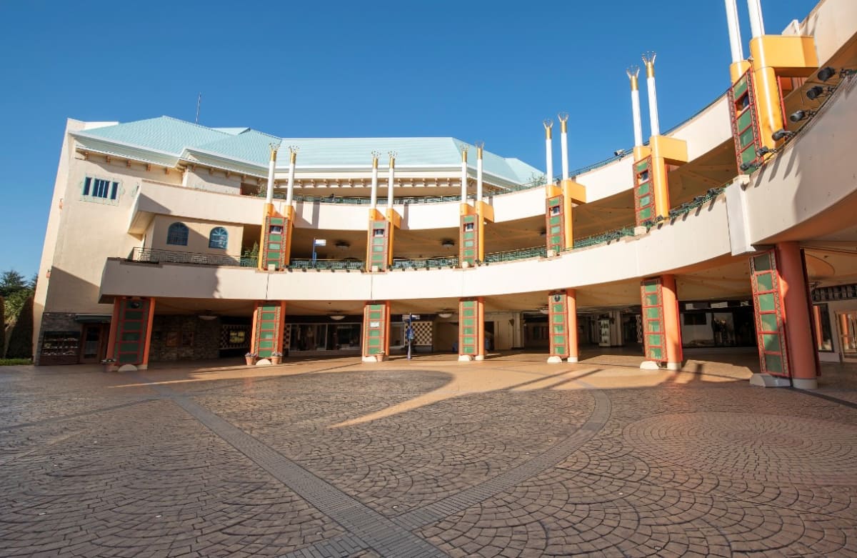 イクスピアリ2階「セレブレーション・プラザ」