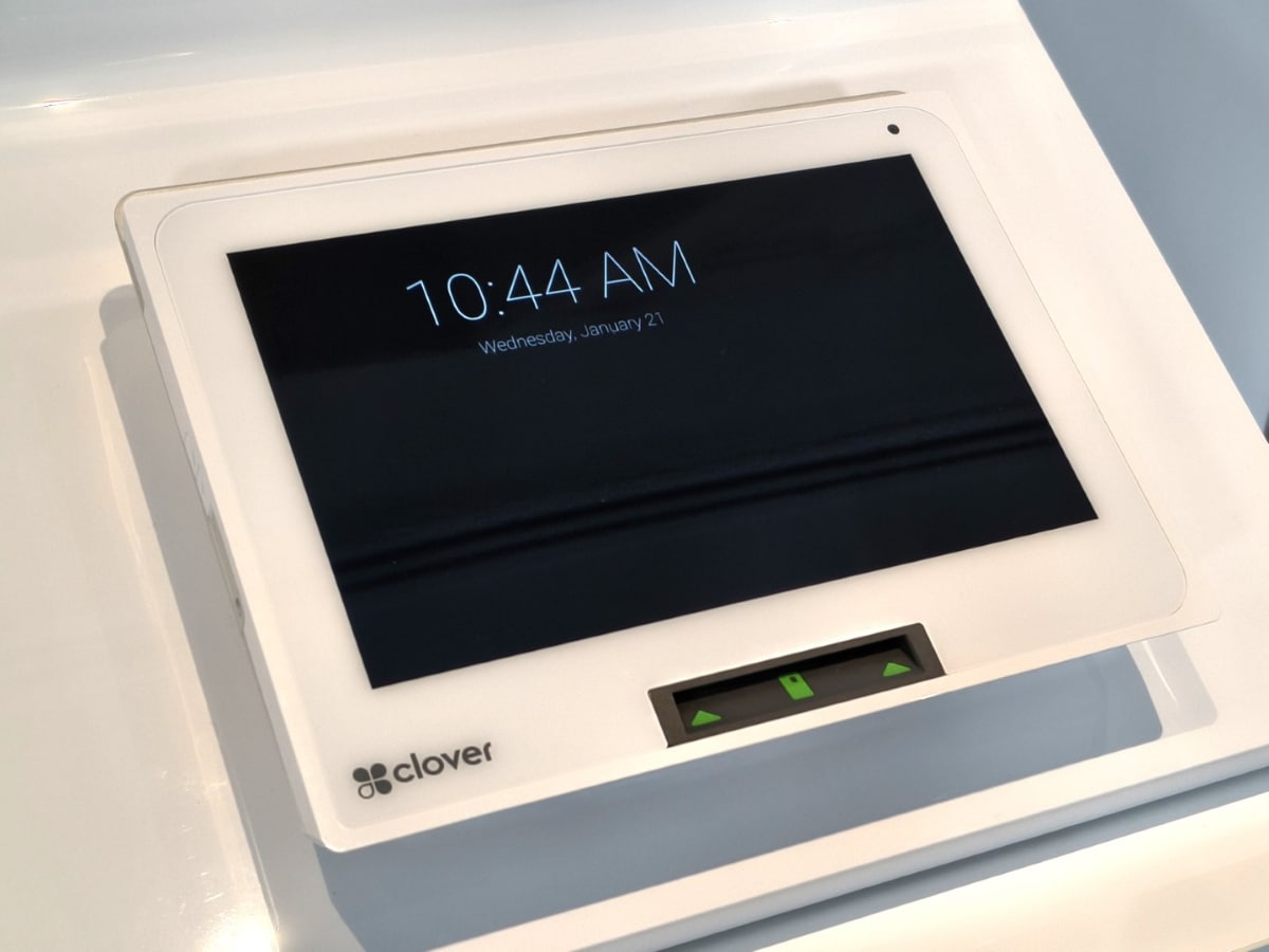 端末イメージ。現在は英語だが、日本語にローカライズされる。