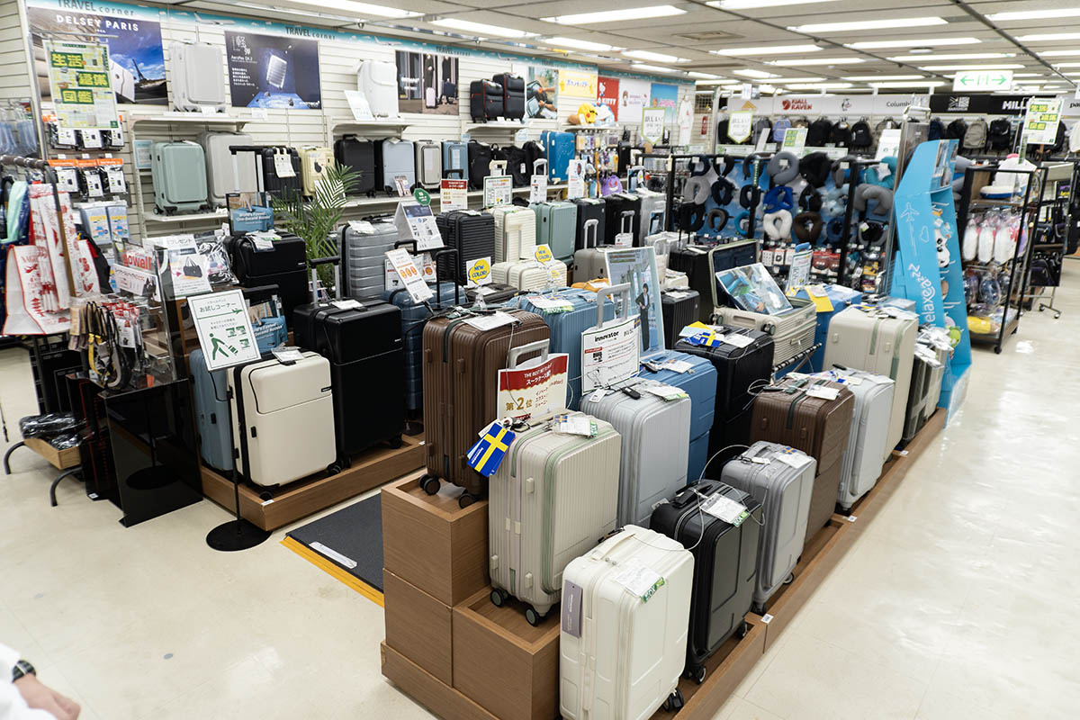 路面転がし・ピロー・荷造りを体験できる「とことん試せるトラベルグッズ」(1Cフロア)