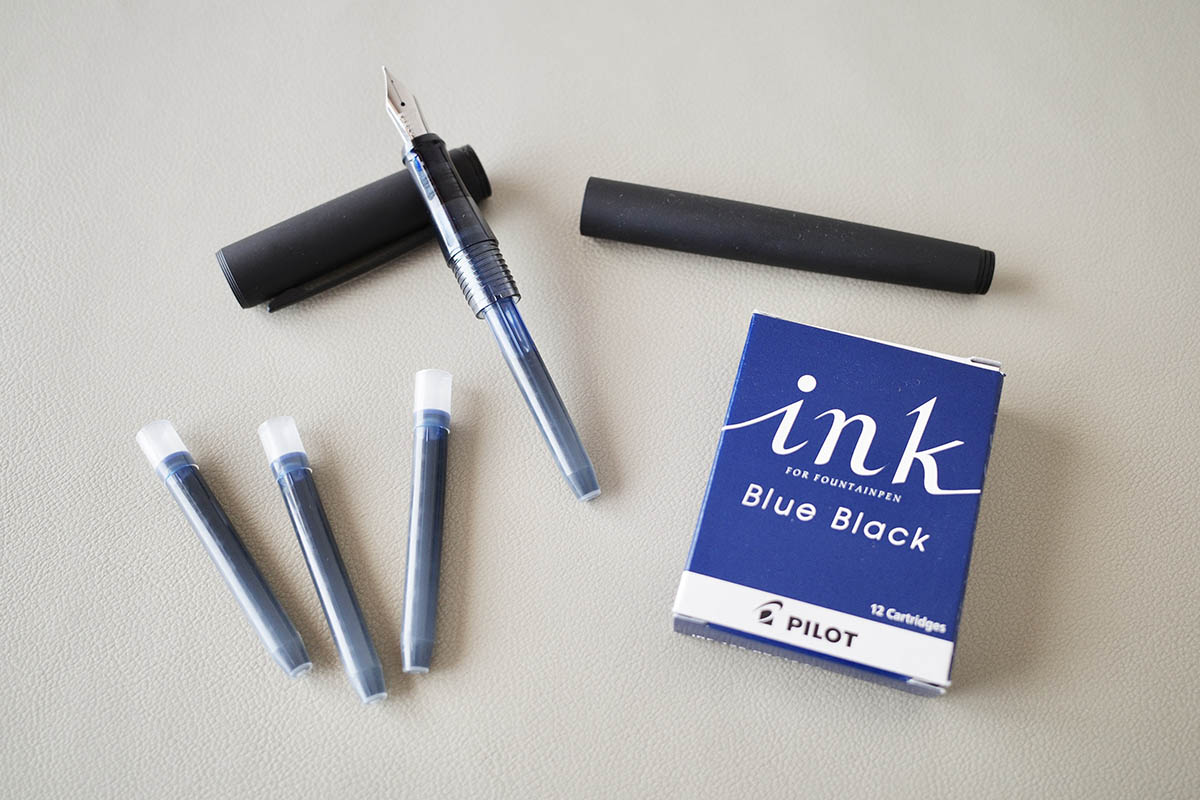 交換用のカートリッジインキは12本入りで440円