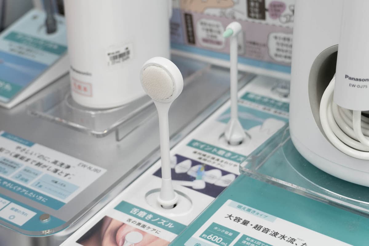 EW-DJ75とEW-DJ55に付属している舌磨きノズルとポイント磨きノズル