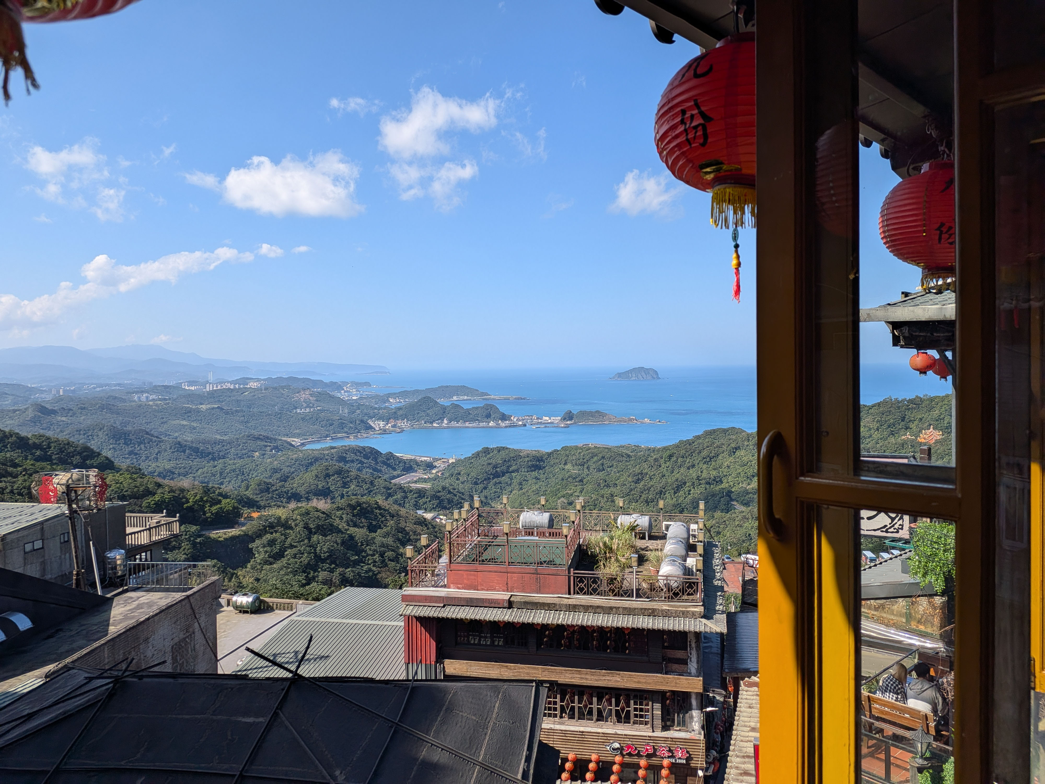 台北・九份の地を歩きながら、Pixel 10 Pro Foldで撮影。写りはやはり良好