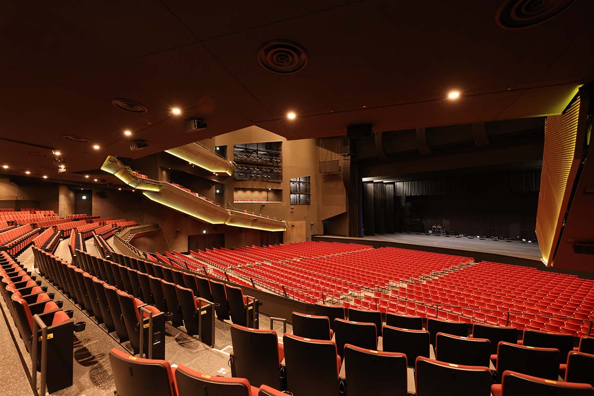 多目的ホール「SGCホール有明」