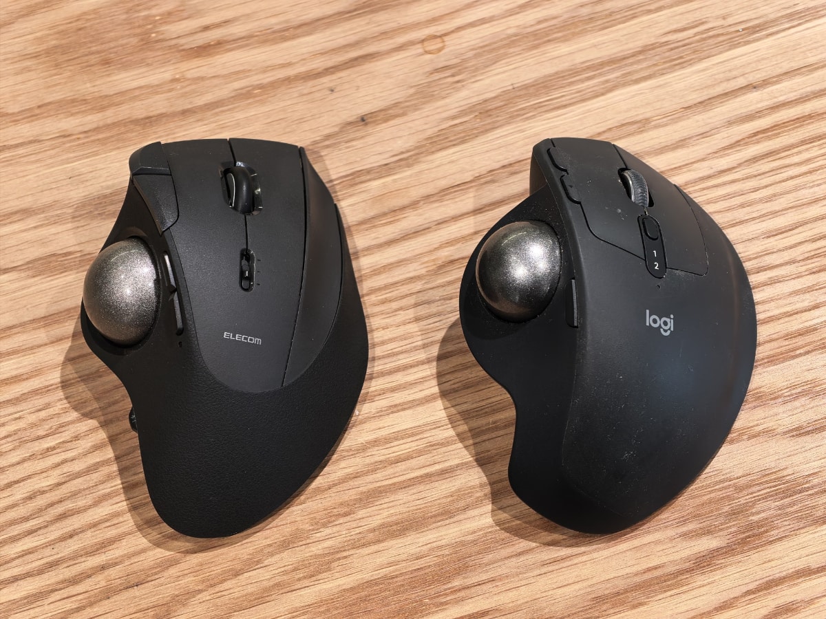 ELECOM IST PRO(左)とLogicool MX ERGO S(右)