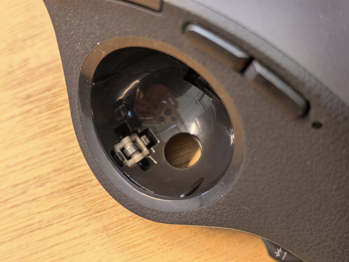 IST・IST PROに内蔵されているベアリング(写真はIST PRO)