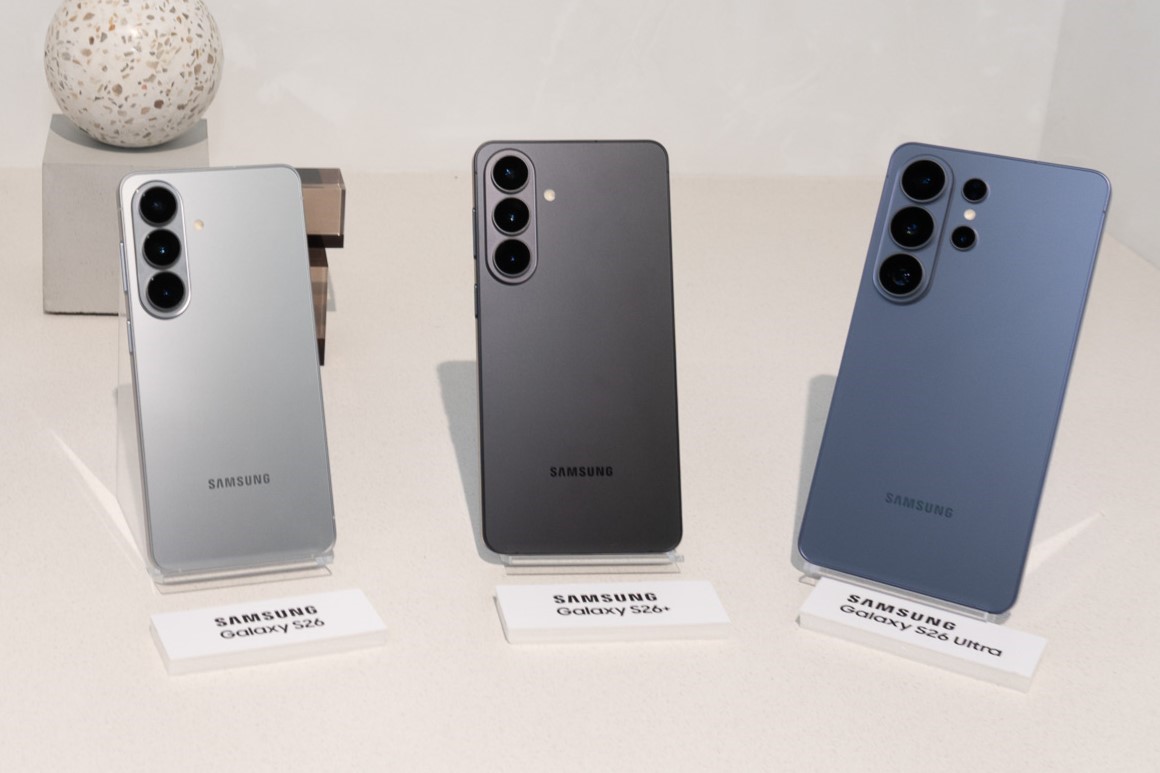 左からGalaxy S26、Galaxy S26+、Galaxy S26 Ultra