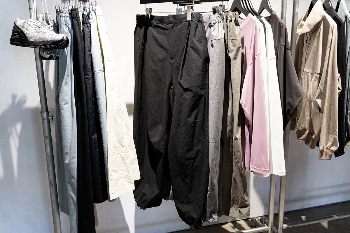 ウォーターリパレントワイドバギーパンツ(15,400円)