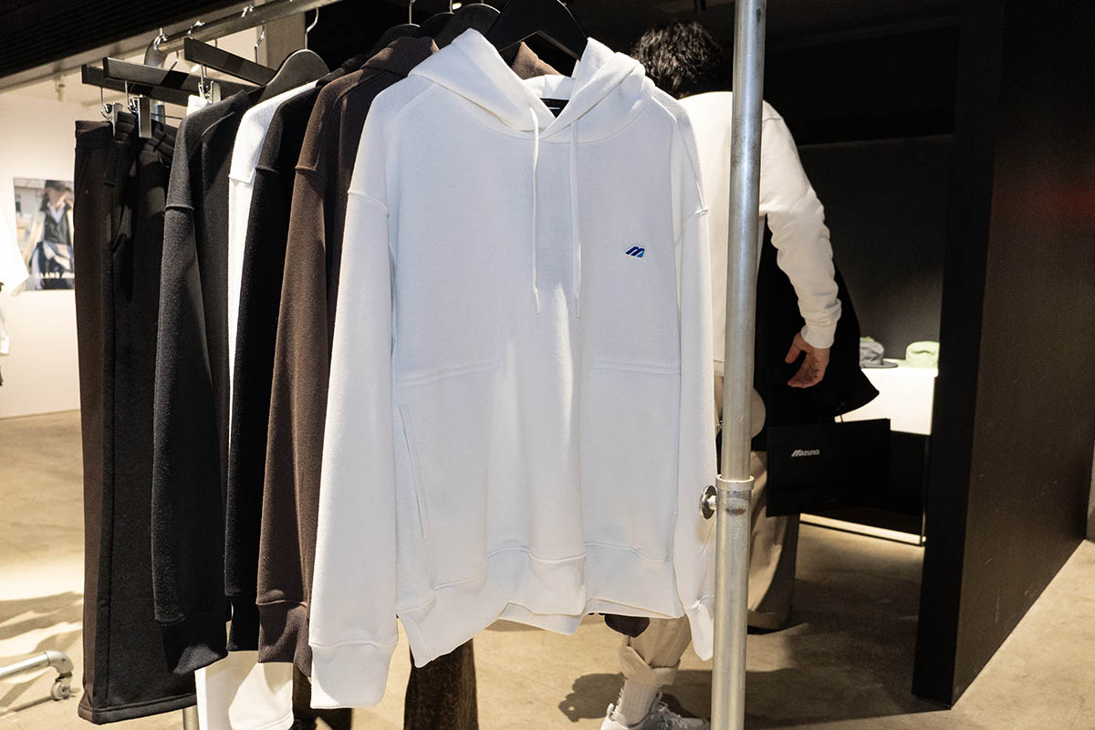 モノグラムMポリエステルスパントパーカー(16,940円)