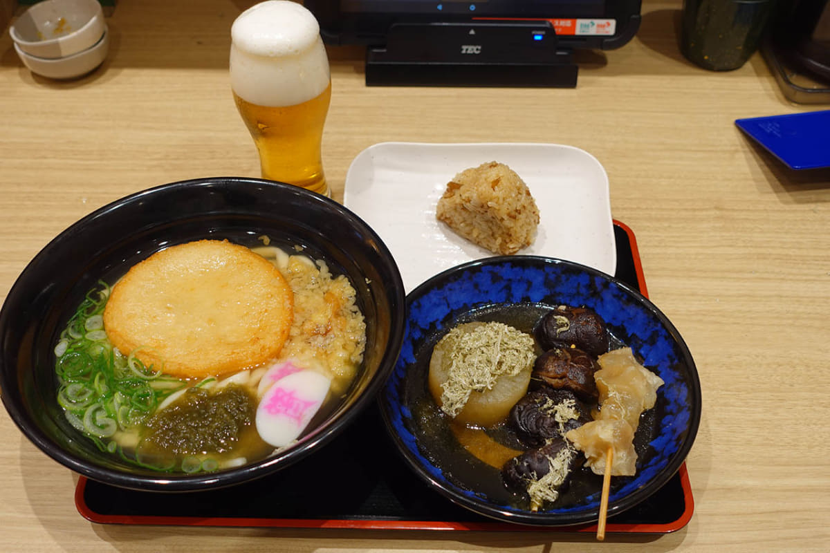 「資さんうどん」丸天うどんとおでん