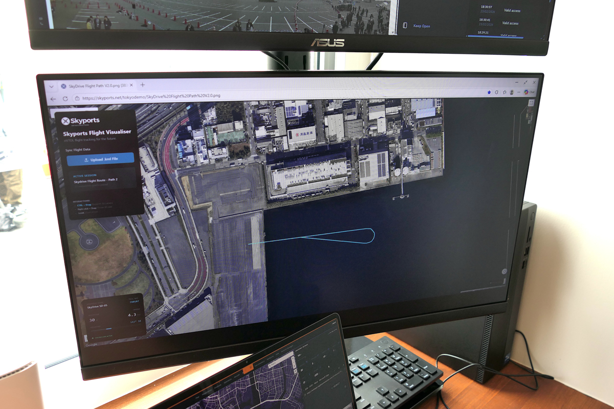 飛行ルートのビジュアライザー画面