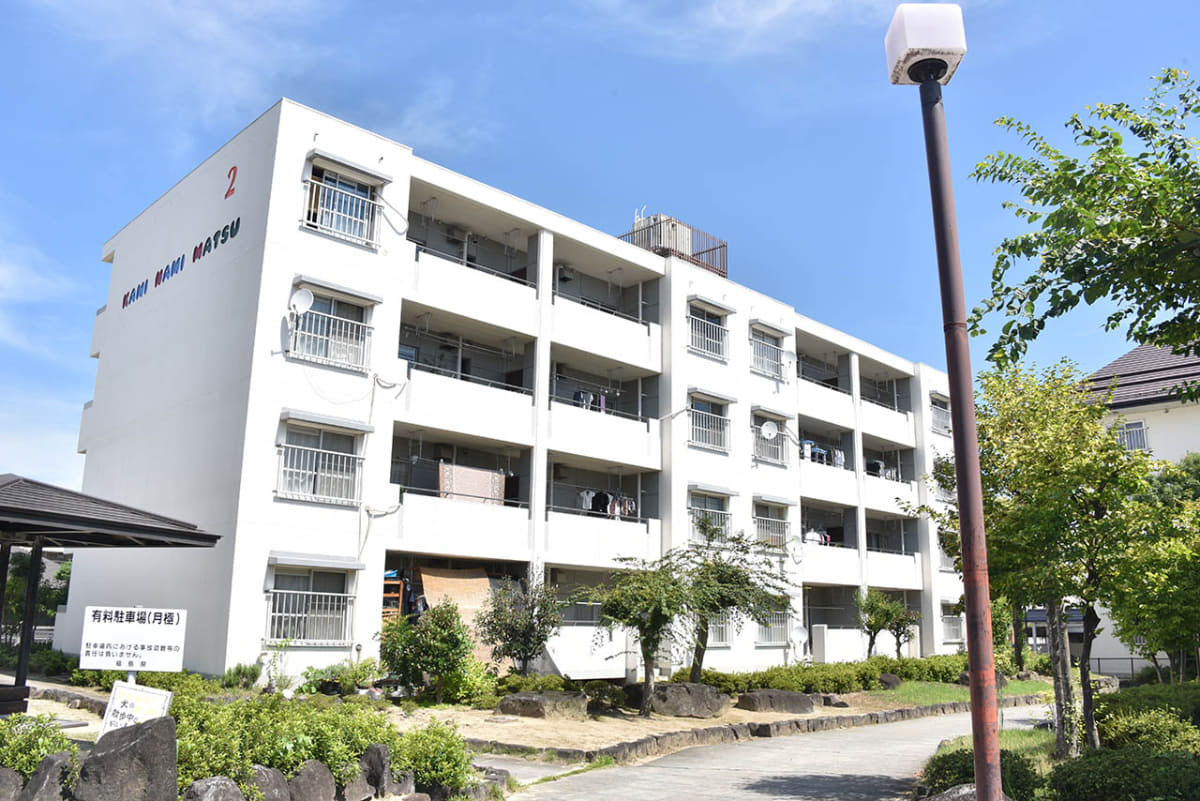 上松川駅の東側に広がる県営住宅団地