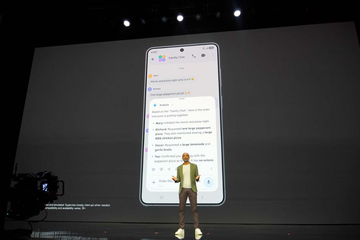 サムスンのUnpackedでは、チャットで交わされた会話を要約してピザの注文をまとめ、それを自動で注文するという様子が披露された
