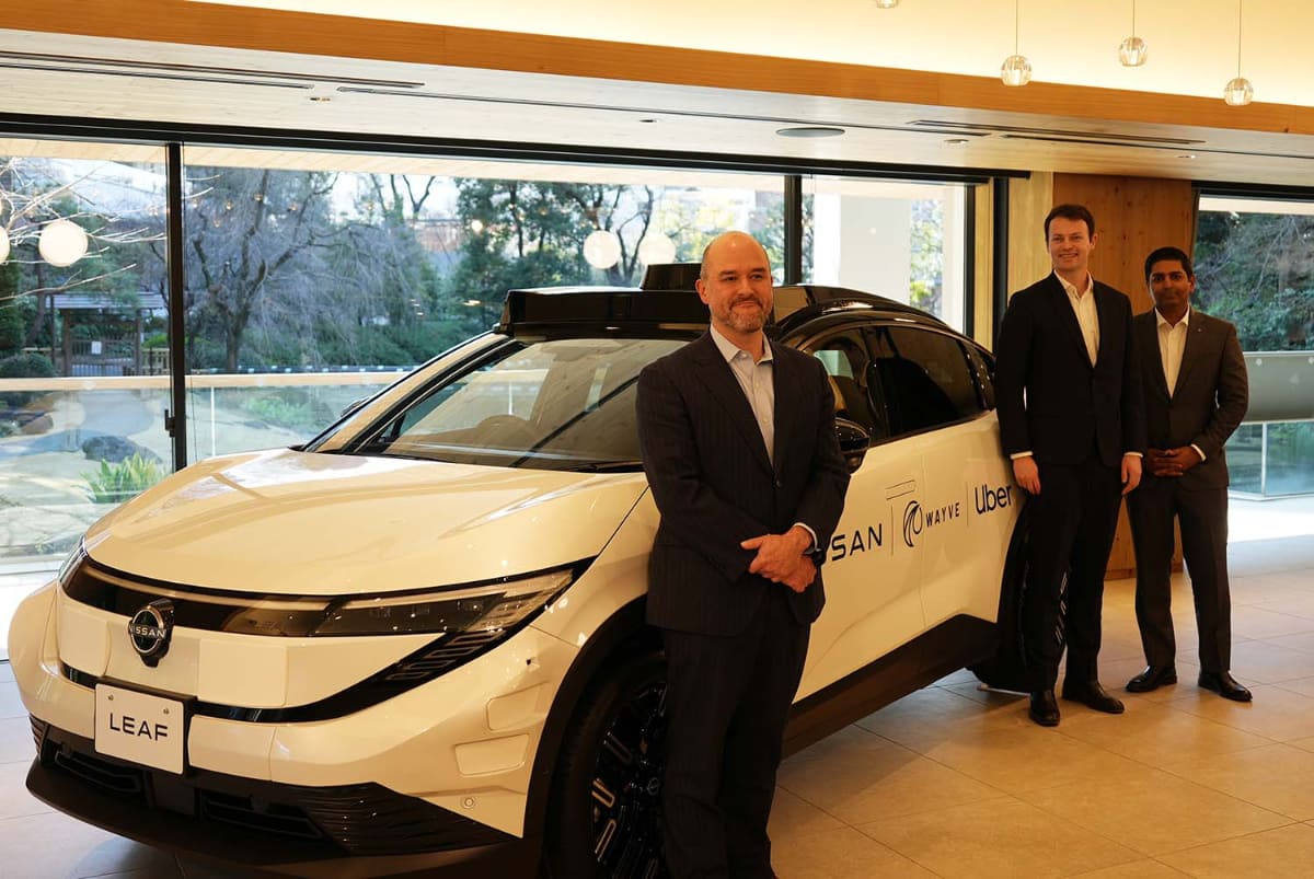 日産自動車 イヴァン・エスピノーサ社長、Wayveアレックス・ケンダルCEO、Uber Technologies 自律型モビリティ・デリバリー部門 グローバル責任者 サーフラズ マレディア氏
