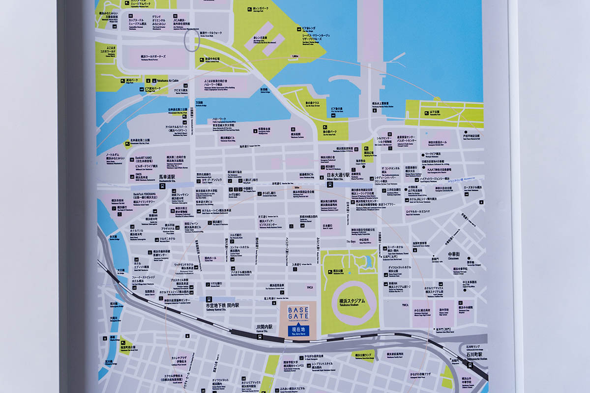 BASEGATE横浜関内は写真中央下部