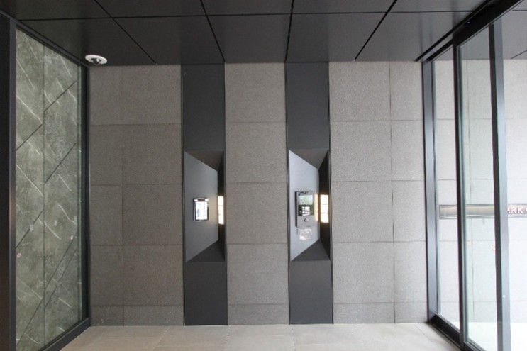 エントランス顔認証