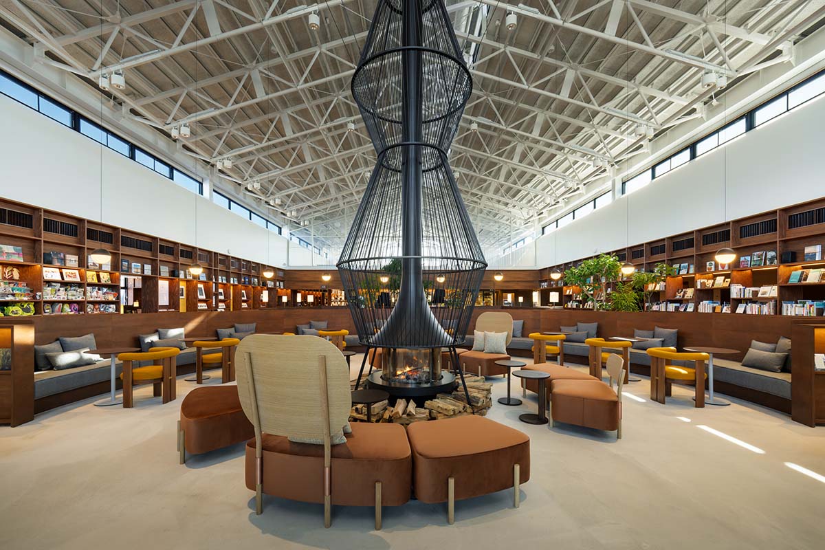 長野県内初出店「SHARE LOUNGE」