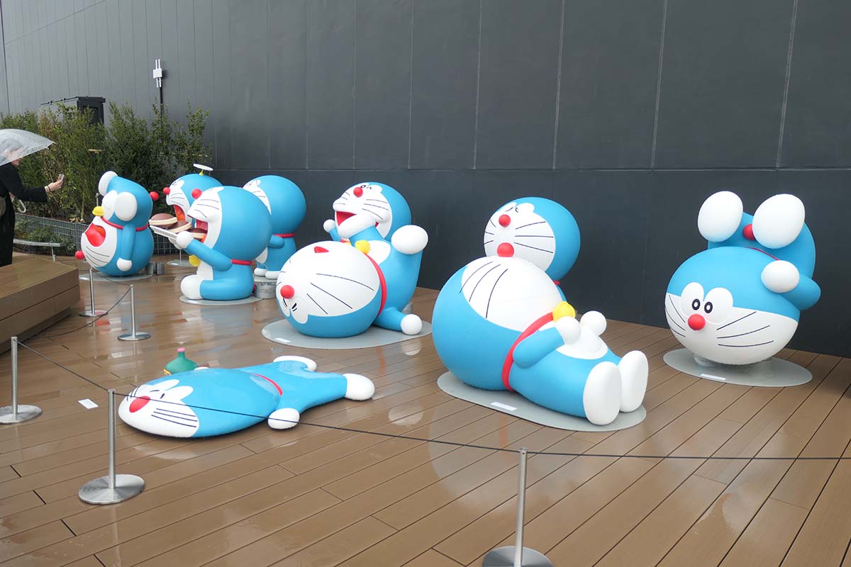 さまざまな等身大ドラえもん