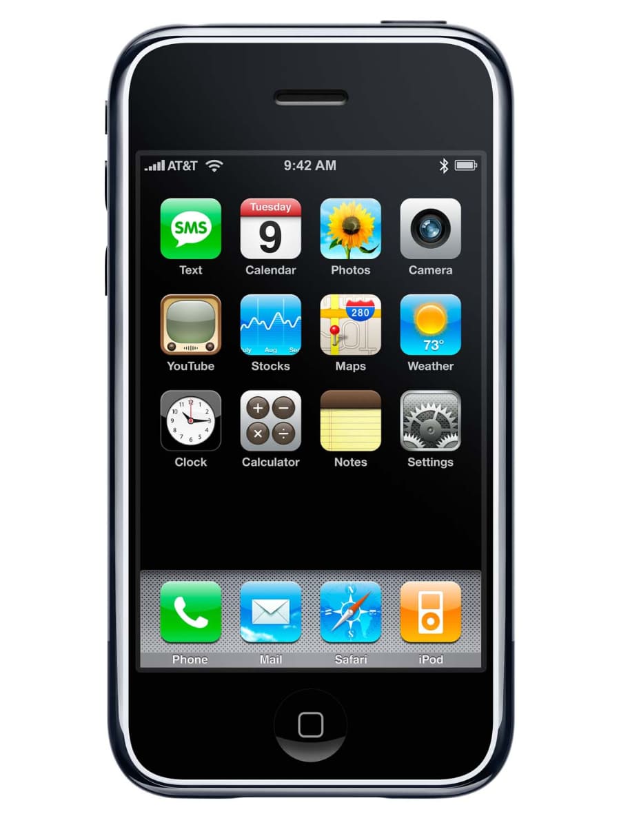 初代iPhone。発売から今年で19年。日本での発売は2008年の「iPhone 3G」からだ