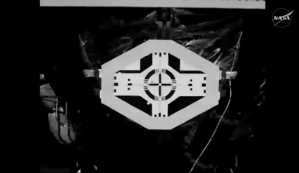 ICPSに設置されたダミー目標。これに向かって手動での接近訓練が行なわれた