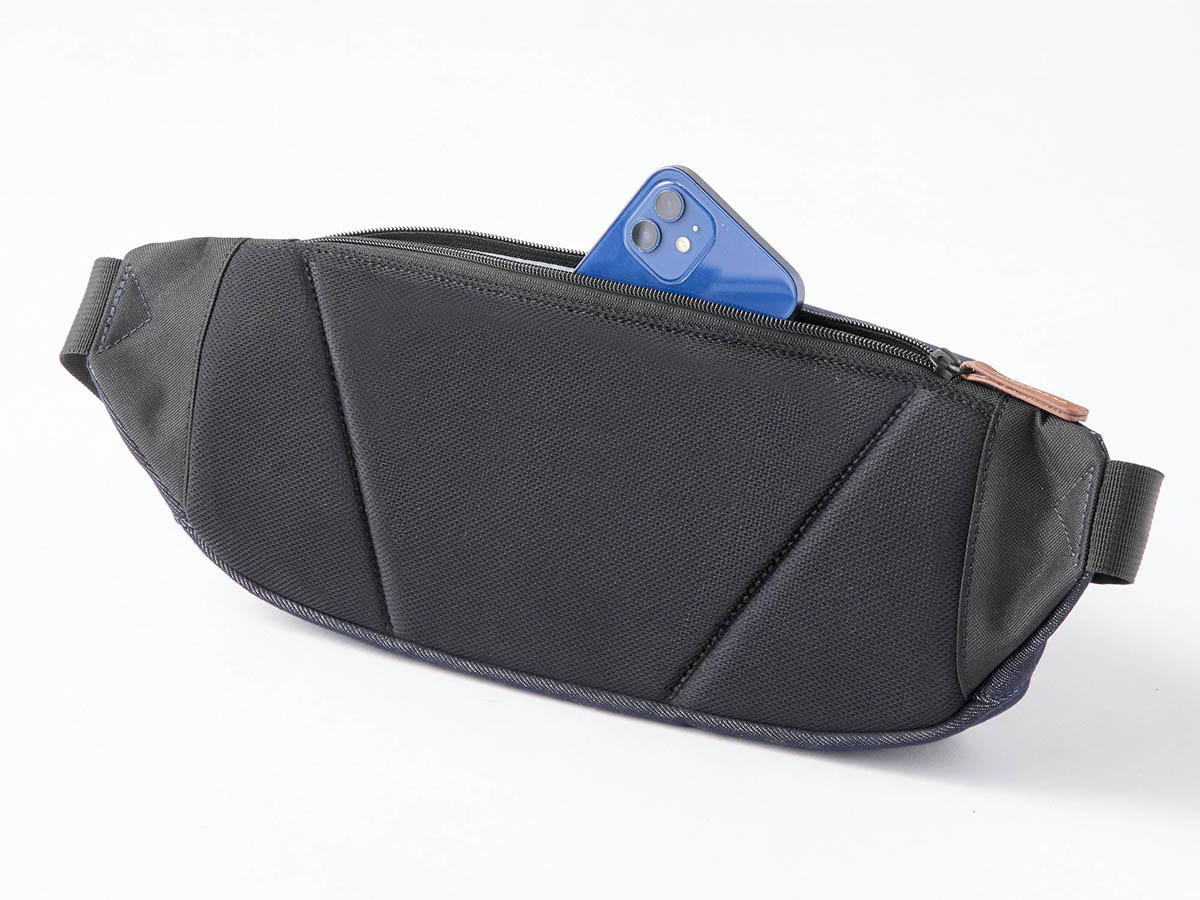 COLOREウエストバッグ3L