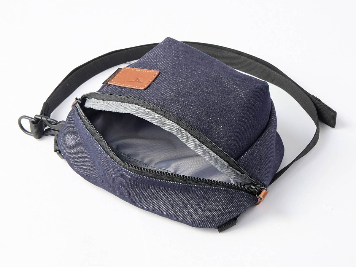 COLOREショルダーポーチ2L