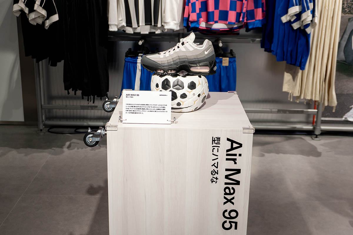 エアマックスをメインに打ち出す