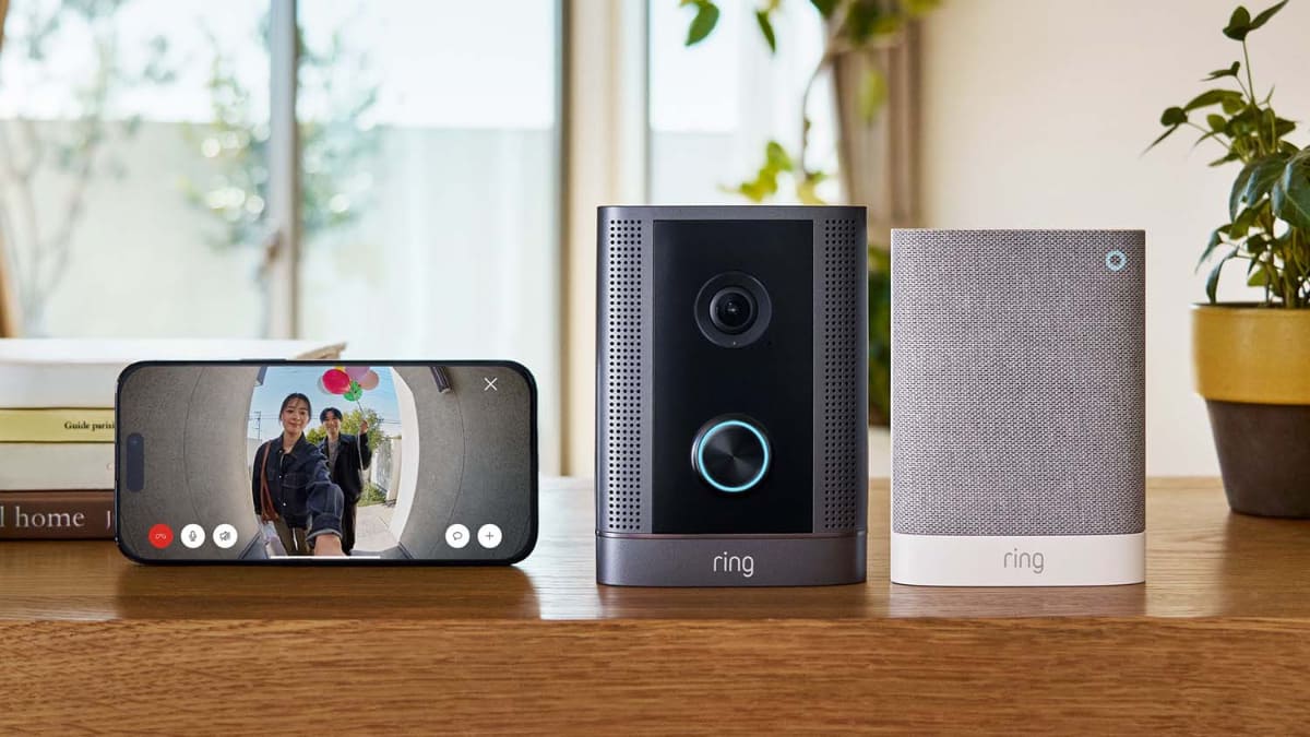 Ring 防犯ドアホン プロ。日本オリジナルの製品だ