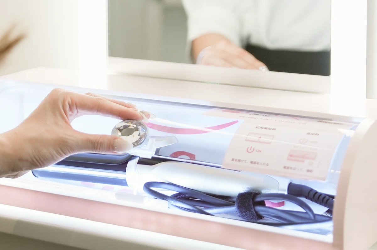 ヘアアイロンのレンタルスポット「ReCute」