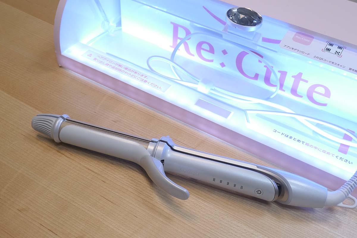 ブランドのイメージカラーはピンクで統一。ボックスのデザインにもこだわりました