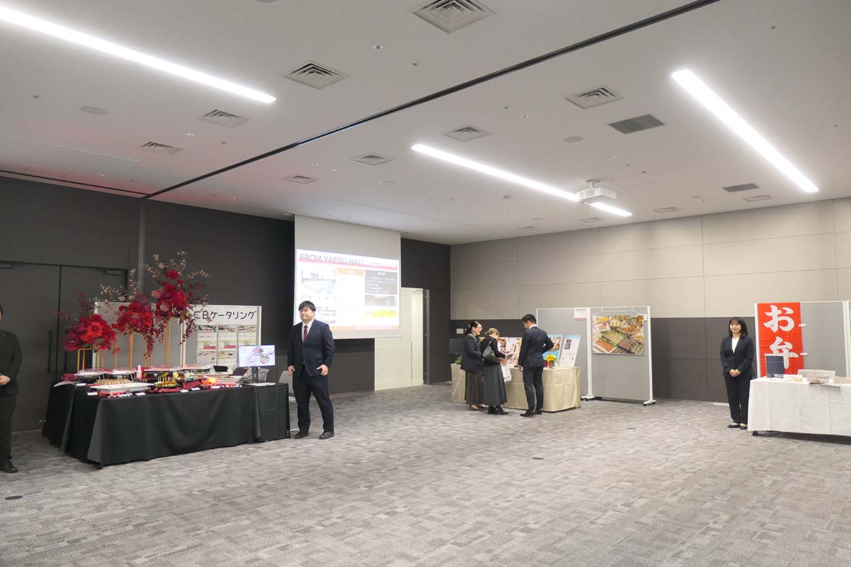小ホール「FROM YAESU HALL」