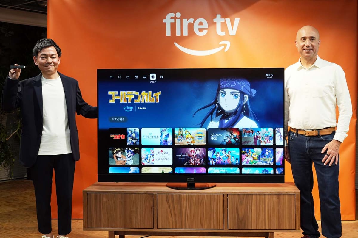 Amazon デバイス Fire TV 事業部の西端明彦事業部長(左)とAmazon Fire TVバイスプレジデントのジョシュア・ダノヴィッツ氏(右)