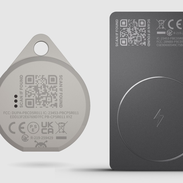 本体背面にQRコードを搭載