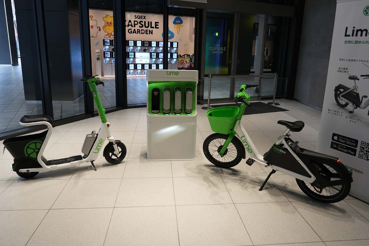 Limeラクモ(左)とLimeBike(右)