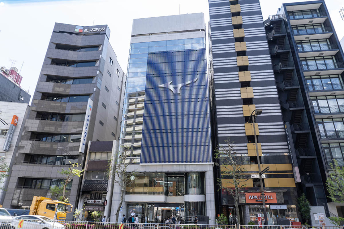 MIZUNO TOKYO(東京都千代田区神田小川町3-1)