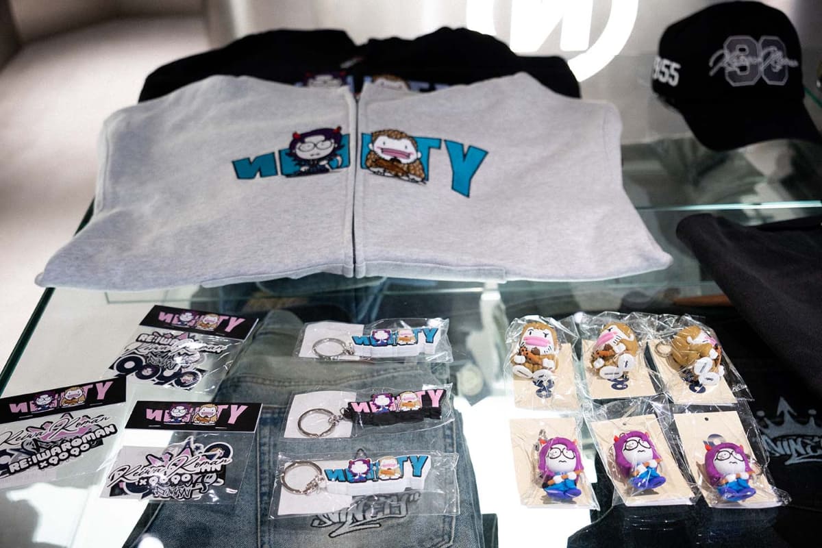 令和ロマンのライブで9090のコラボアイテム展開からLUUPコラボに発展