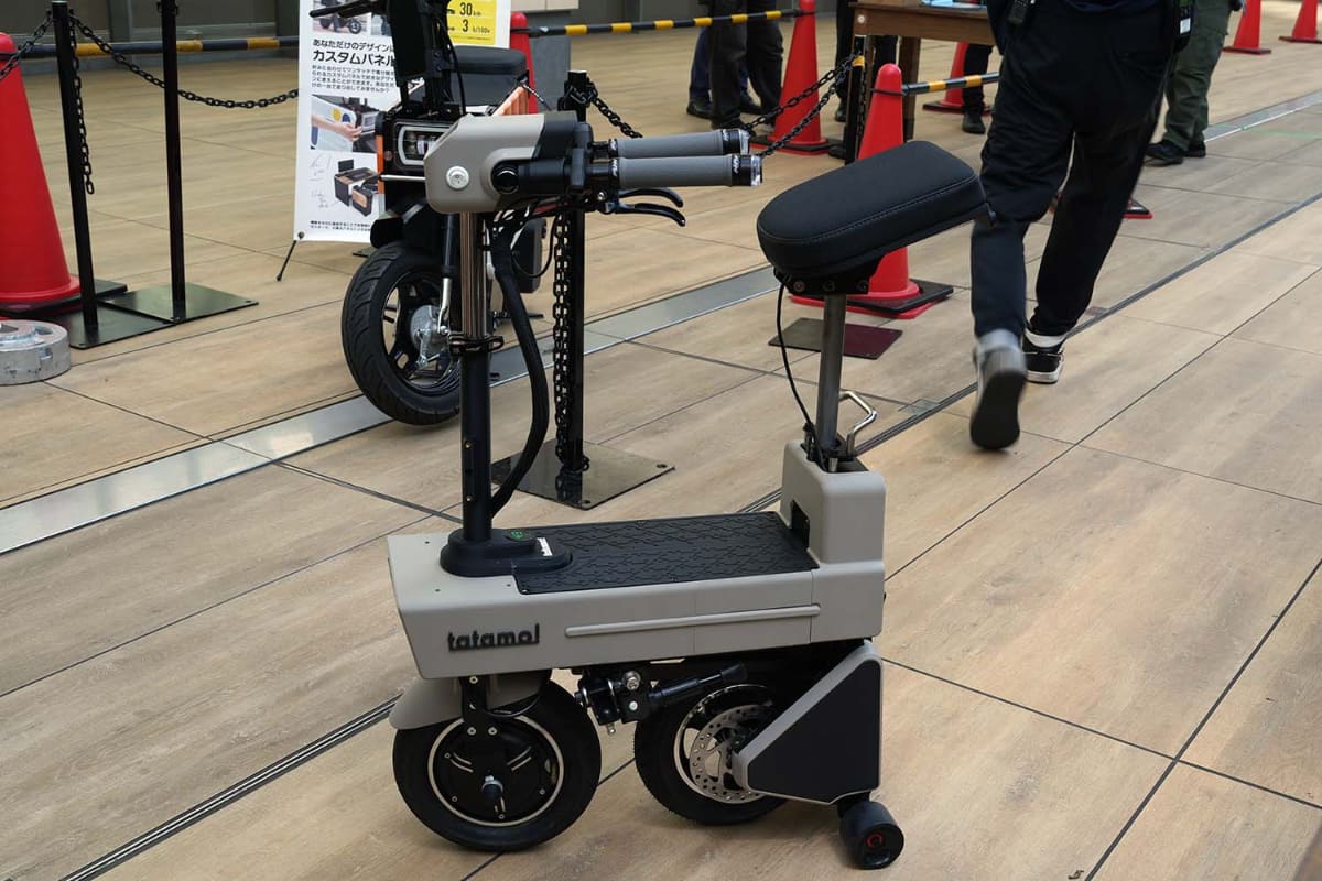折りたたみ型の特定小型原付の「ICOMA」