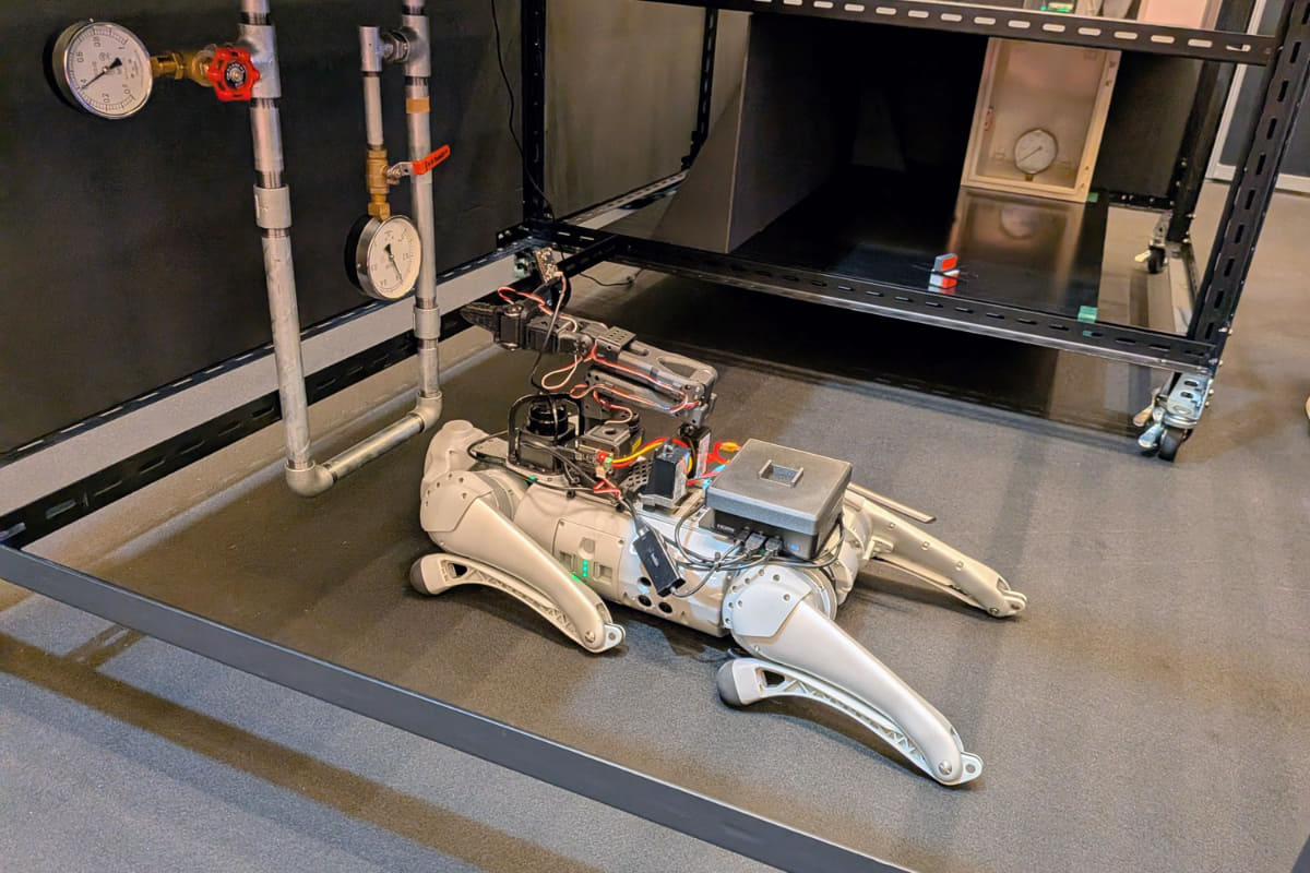 保守作業を行なうロボドック