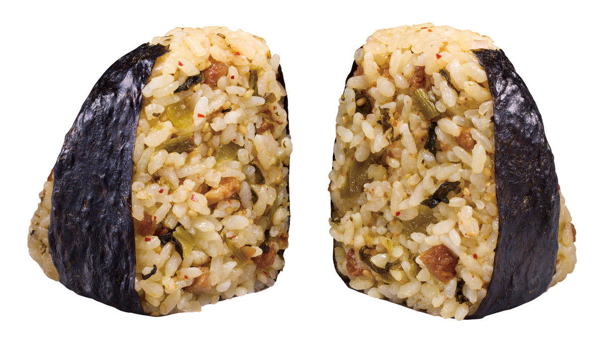「盛りすぎ！高菜チャーシューおにぎり」(203円)