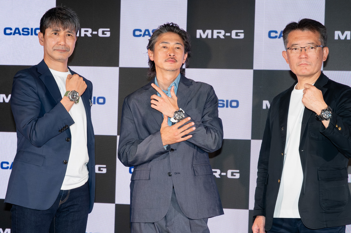 冒険をイメージし、クルーザーで発表会が開催された